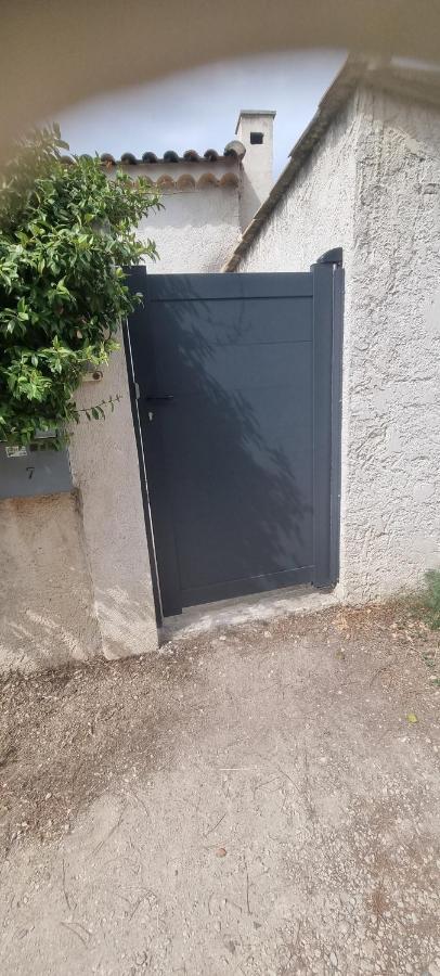 Aux Creissauds Apartment Aubagne Exterior foto